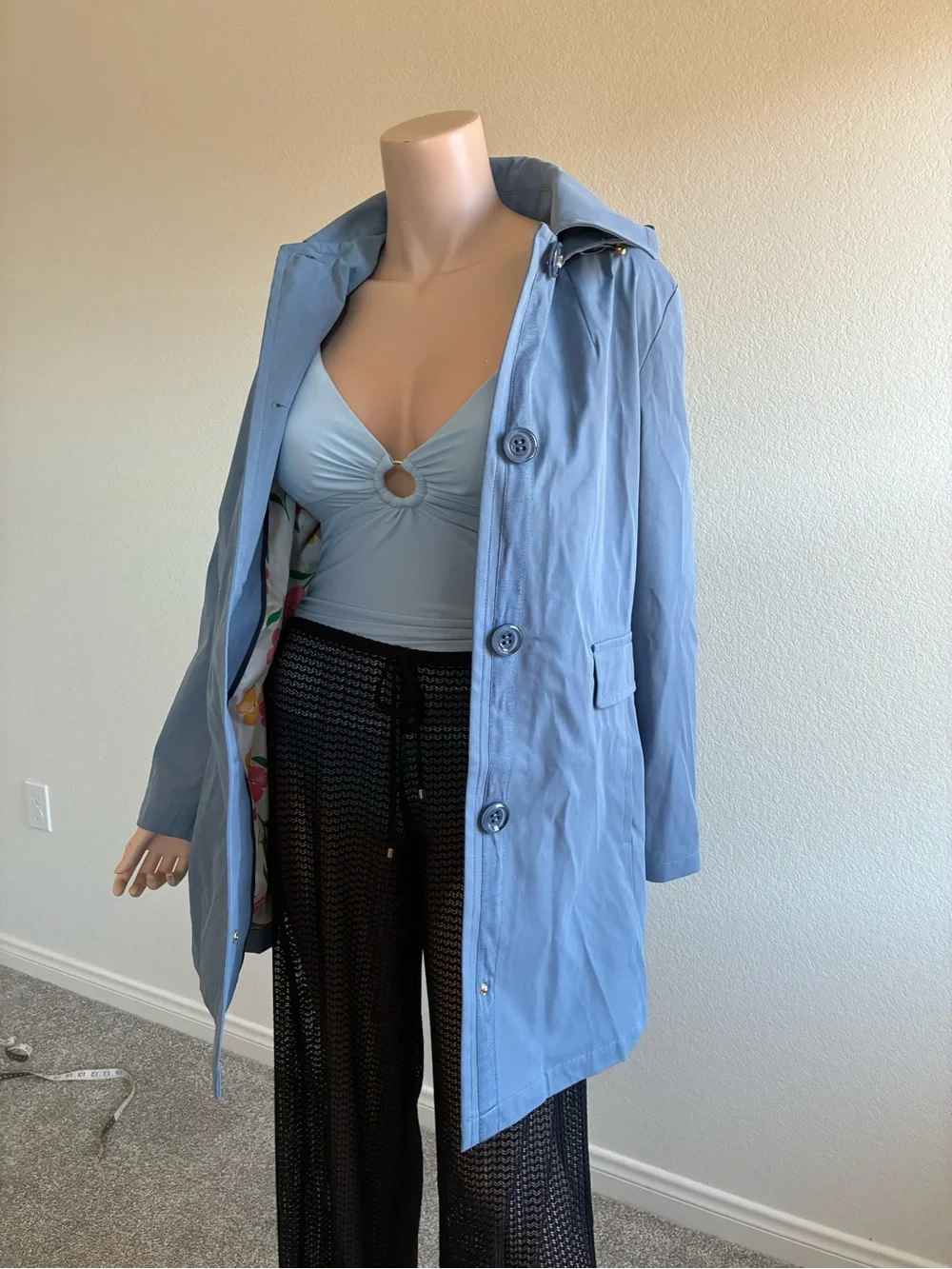 Kate Spade Trench Coat – Size M ✨